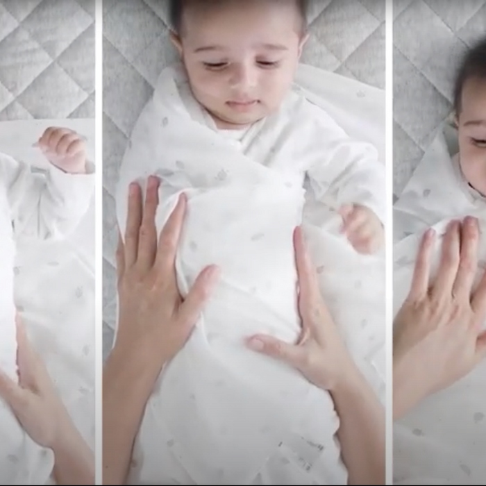 How to Swaddle a Baby
